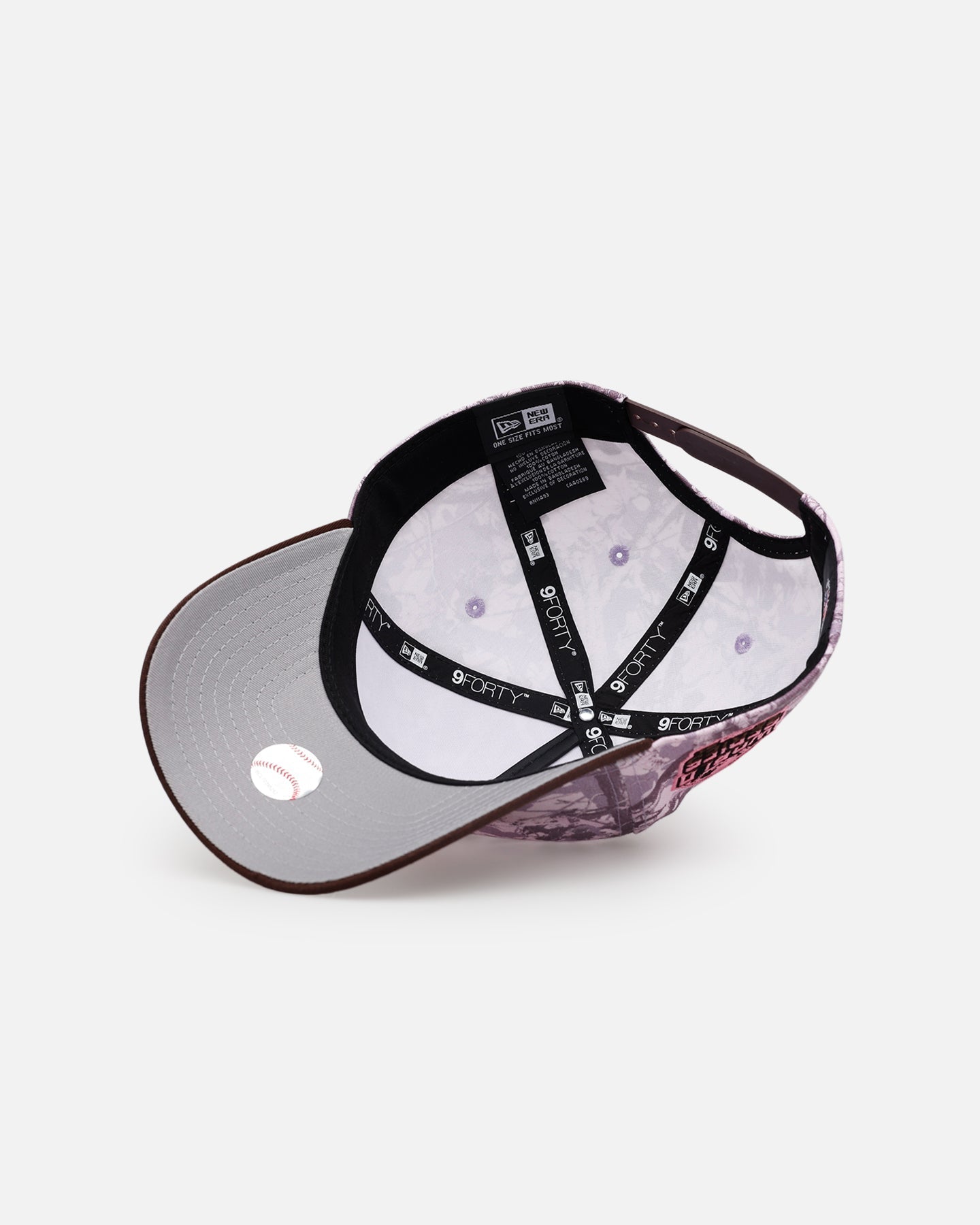 New Era Atlanta Braves 'Pink Tree Camo' 9FORTY A-Frame Snapback Pink