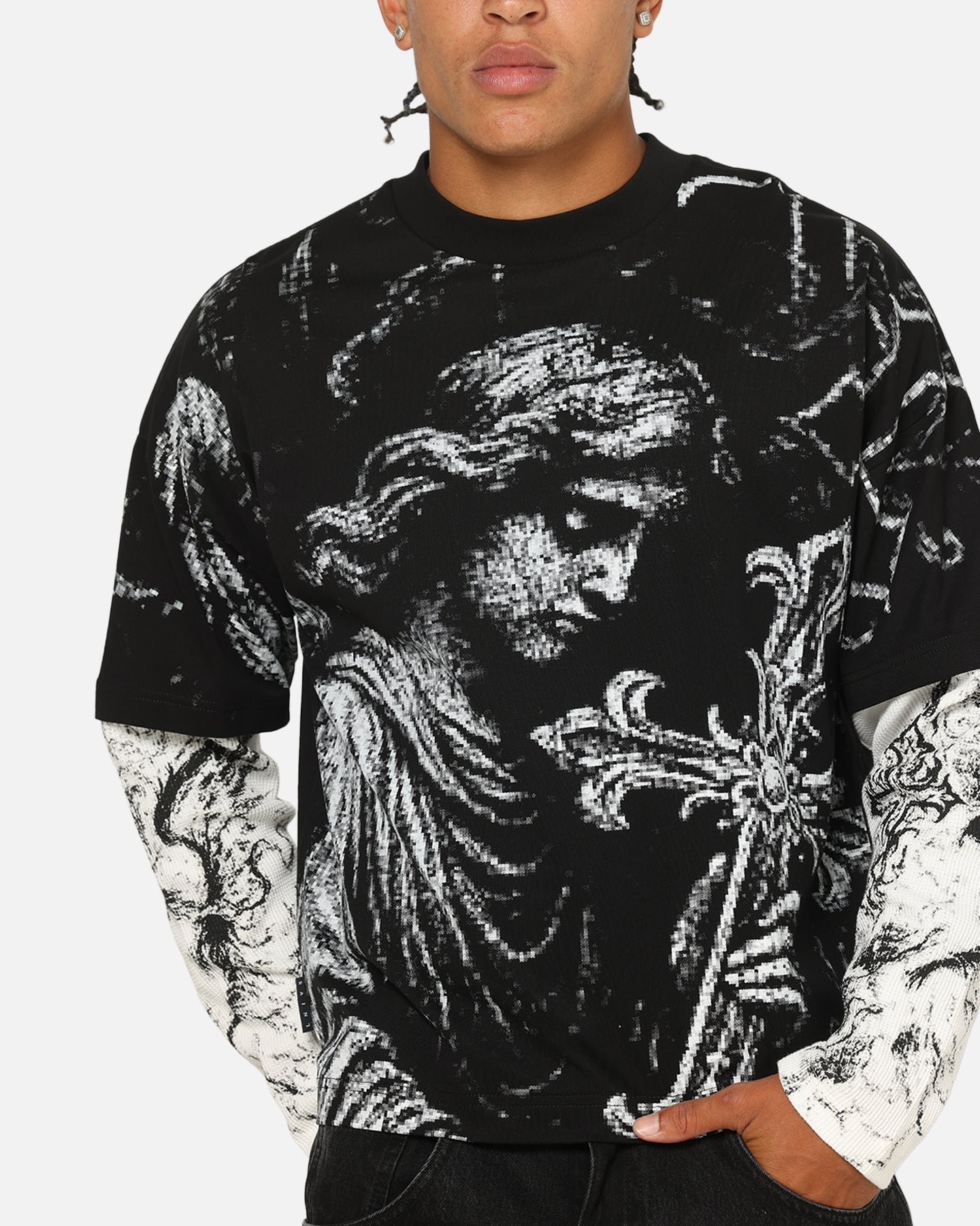 Saint Morta Crossbearer Layer Long Sleeve T-Shirt Vintage Black