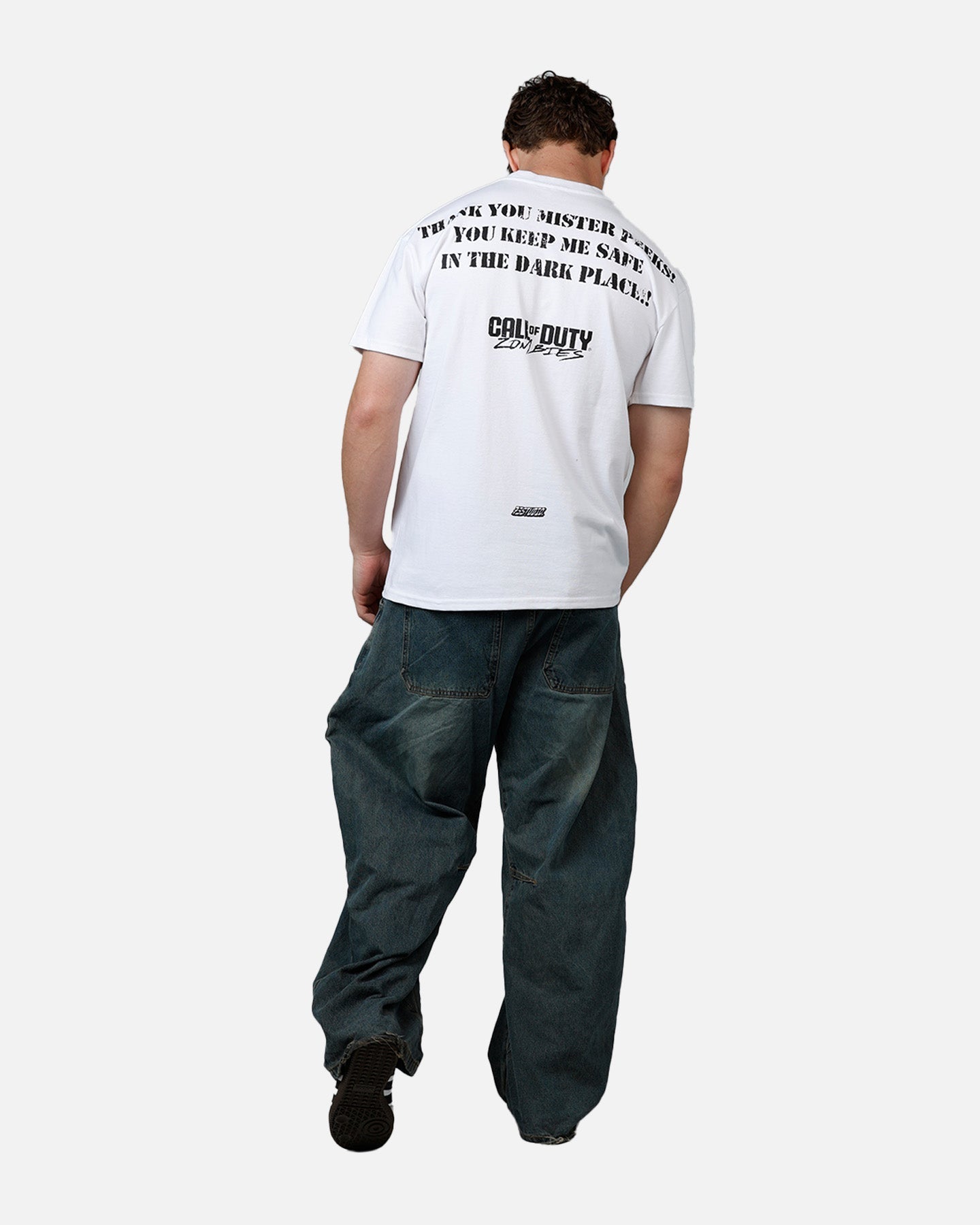 73 Studio X Call Of Duty Mister Peeks Zombies T-Shirt White