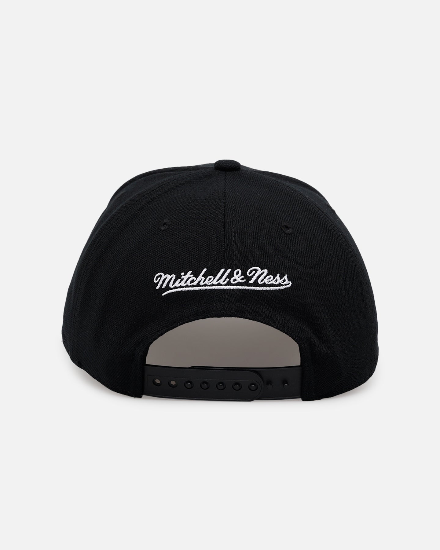 Mitchell & Ness New York Knicks 'Rhinestone Luxury' Pro Pinch Snapback Black