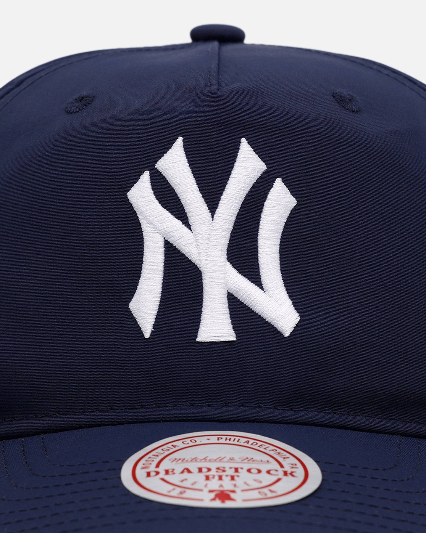 Mitchell & Ness New York Yankees 'Poolside' Deadstock Snapback Official Team Color