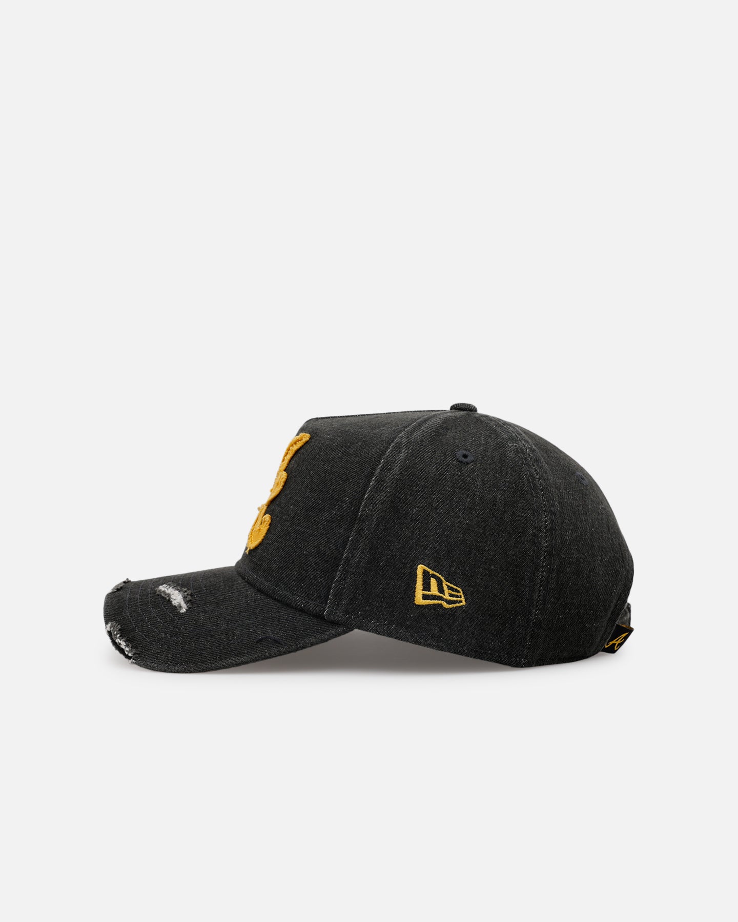 New Era Atlanta Braves 'Distressed Denim 2.0' 9FORTY A-Frame Strapback Black