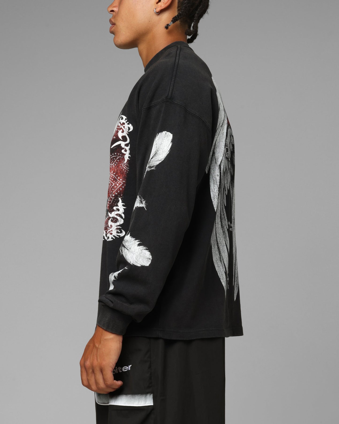 Loiter Dove Vintage Long Sleeve T-Shirt Black