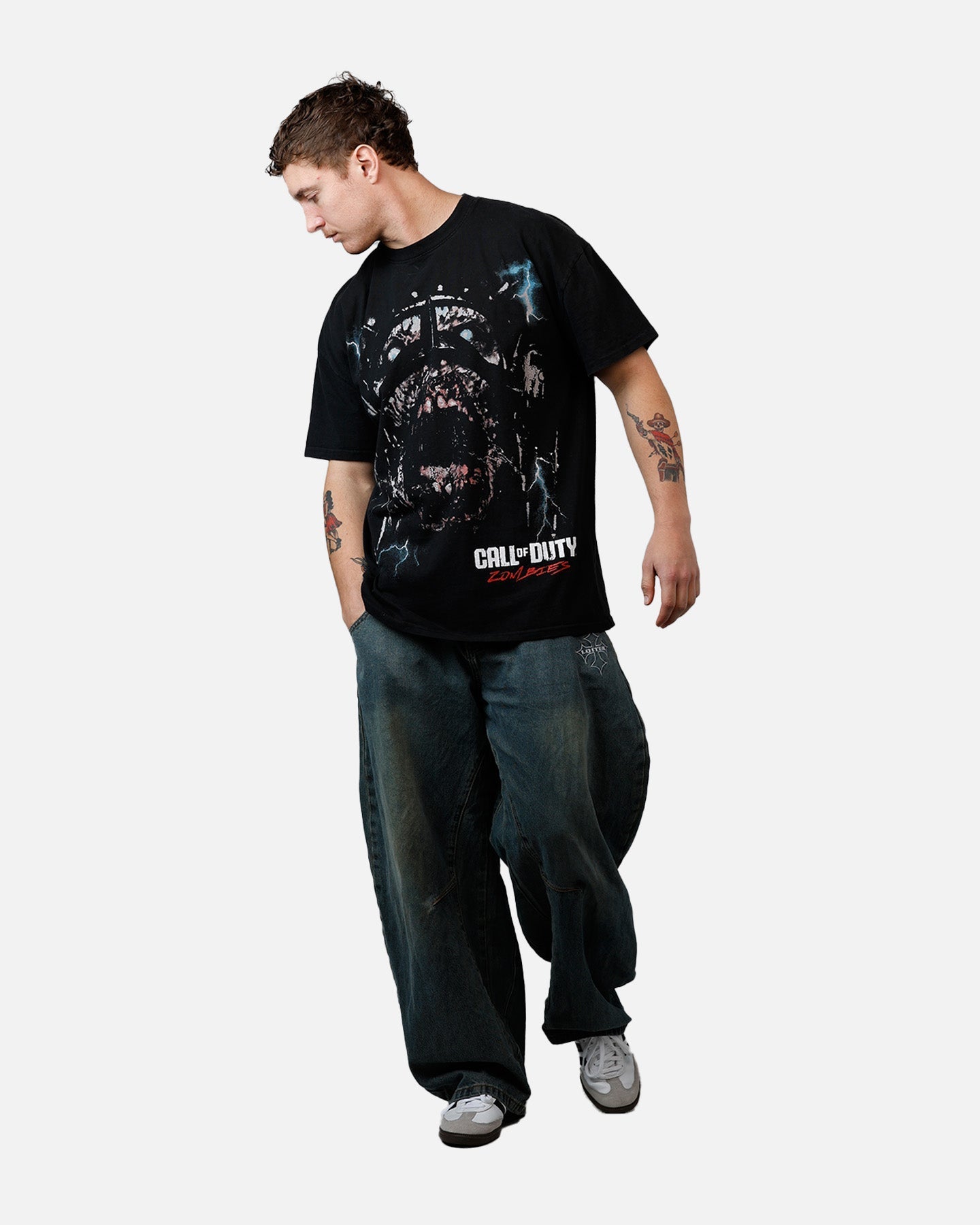 73 Studio X Call Of Duty WWII Tesla Zombies T-Shirt Black