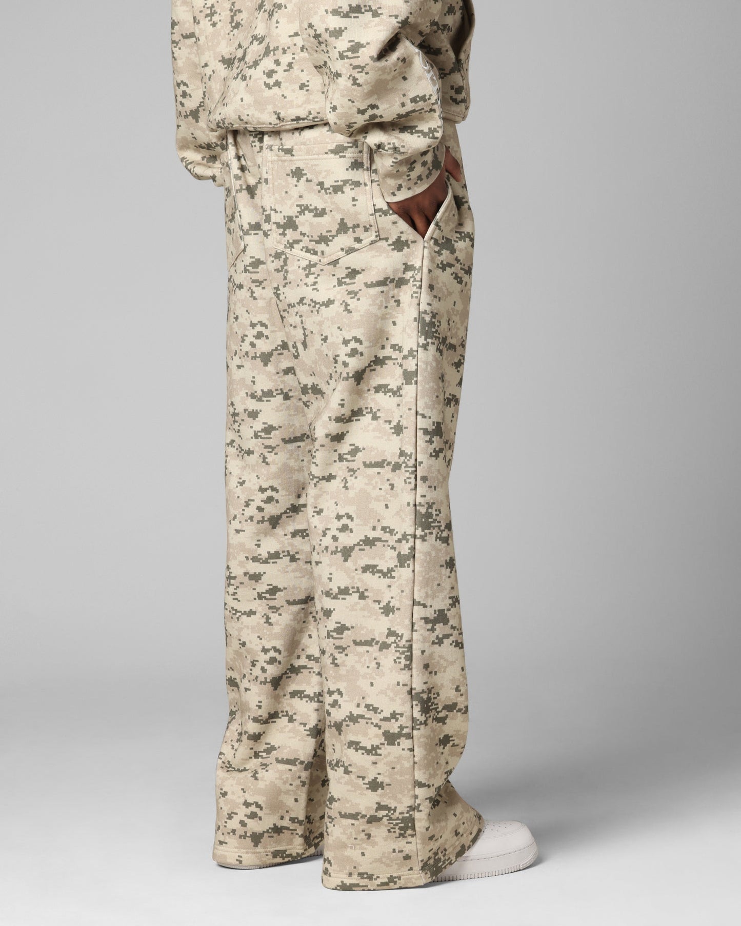 Loiter Hybrid Sweatpants Digi Camo