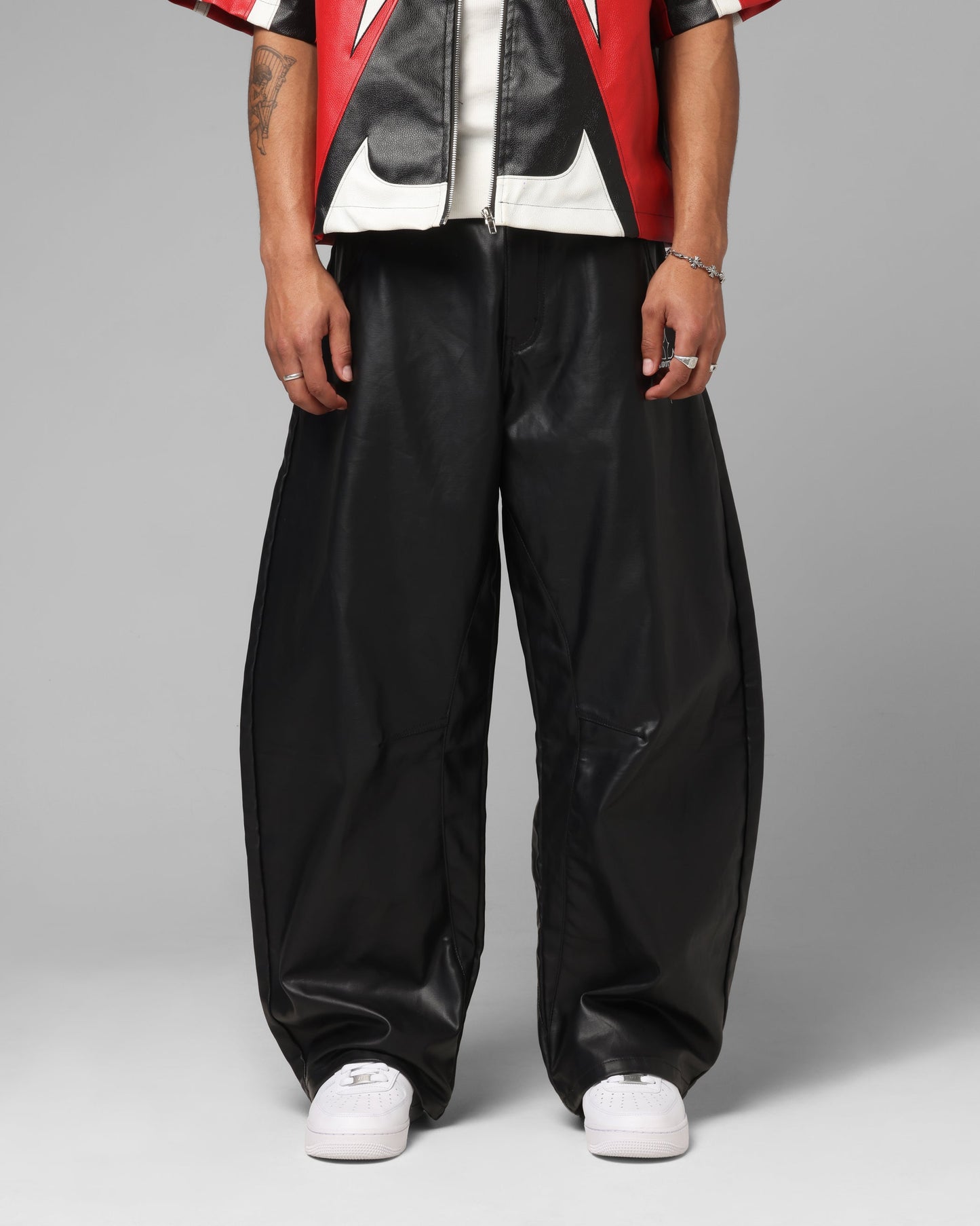 Loiter F-16 Balloon Jeans Black Wax