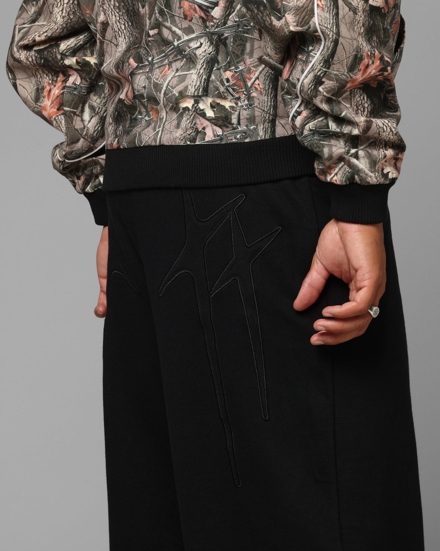 Loiter Ultra Hybrid Sweatpants Black