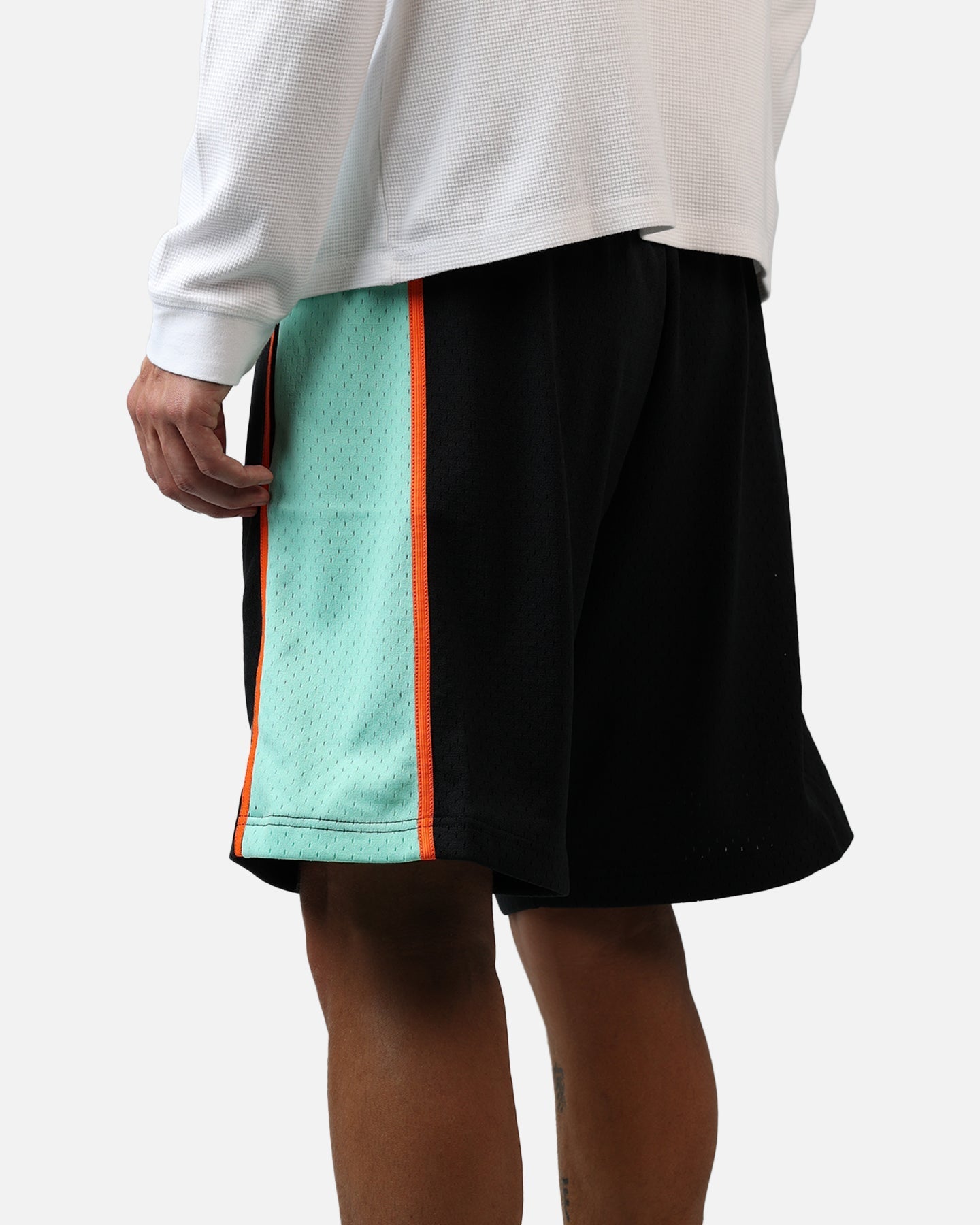 Mitchell & Ness New York Liberty '99 Road Swingman Shorts Black
