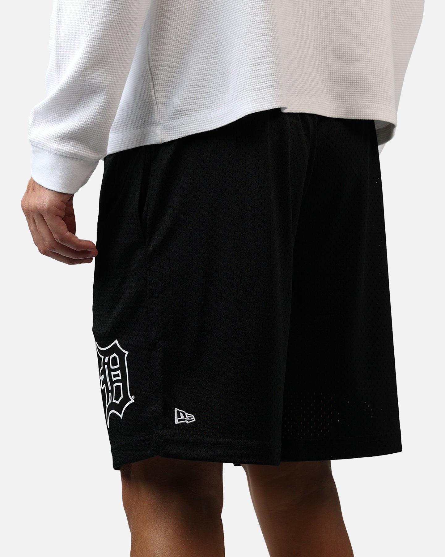 New Era Detroit Tigers Rose Shorts Black