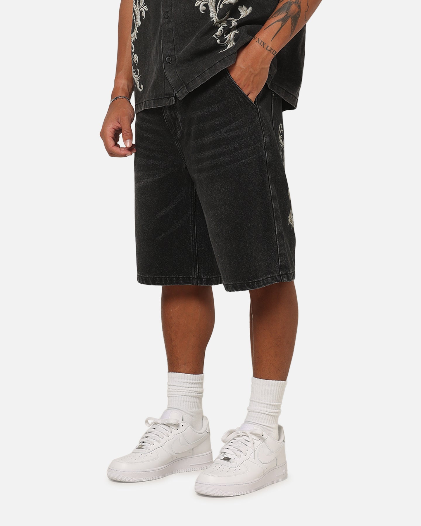 Saint Morta Amplus Baroque Jorts Black Shadow