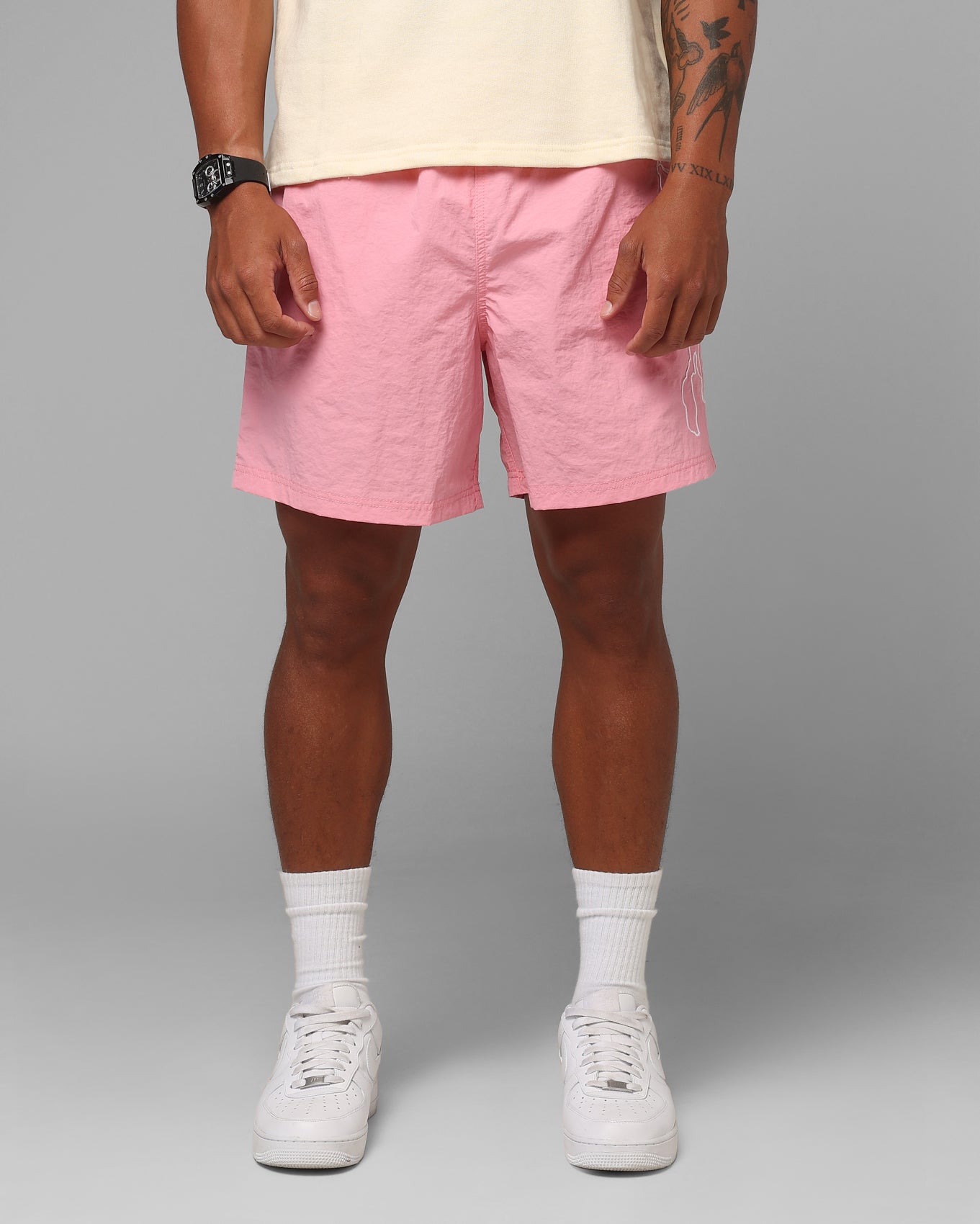 Loiter Walk Shorts Pink