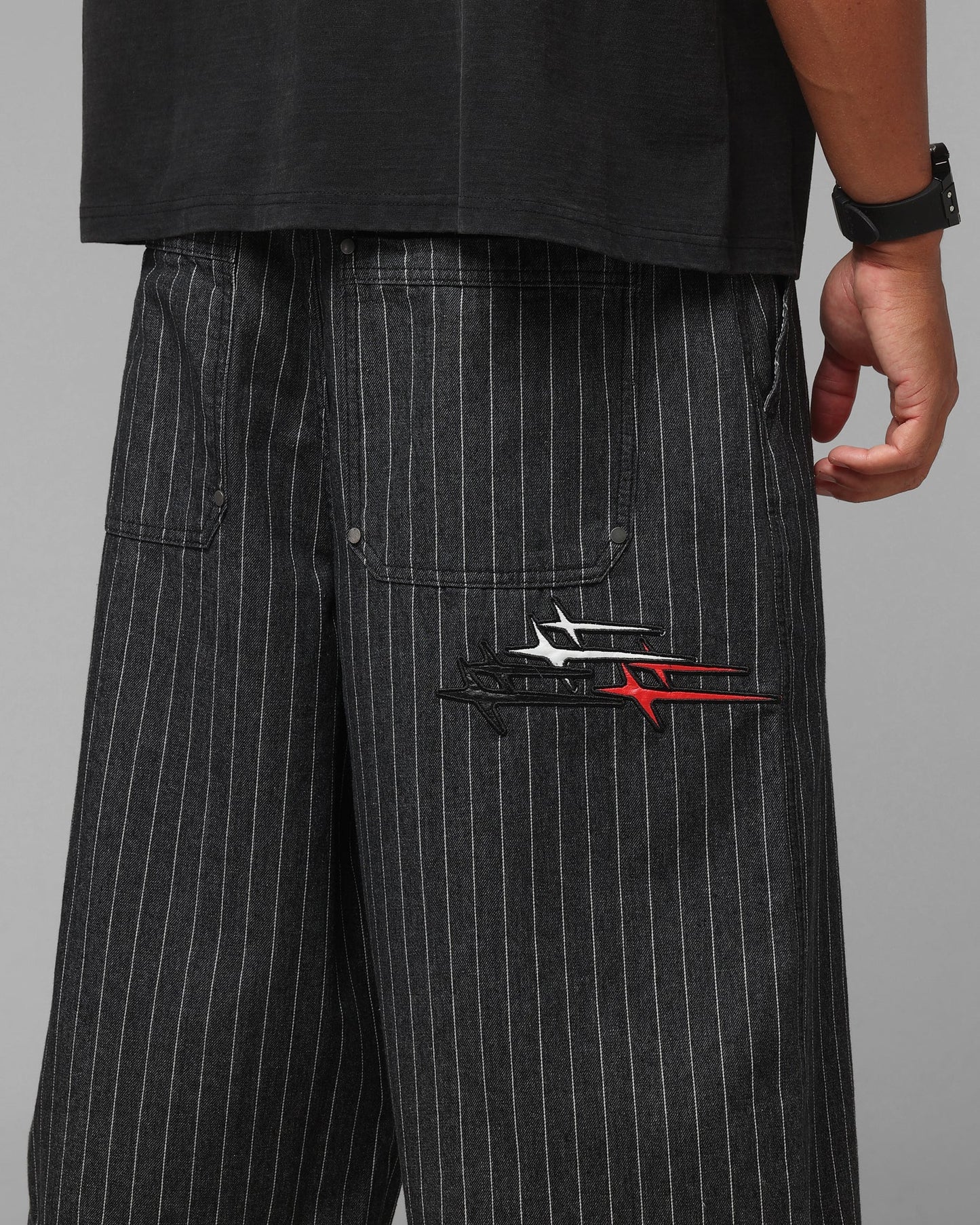 Loiter Hybrid Patch Shorts Black