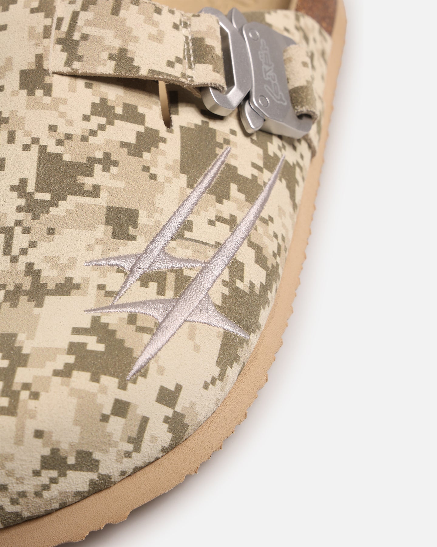 Loiter Spire Mule Digi Camo