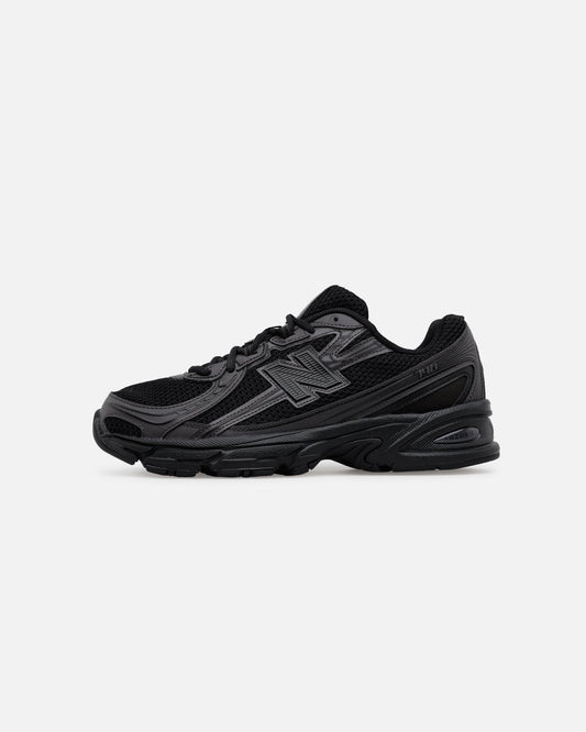 New Balance 740 Black/Black