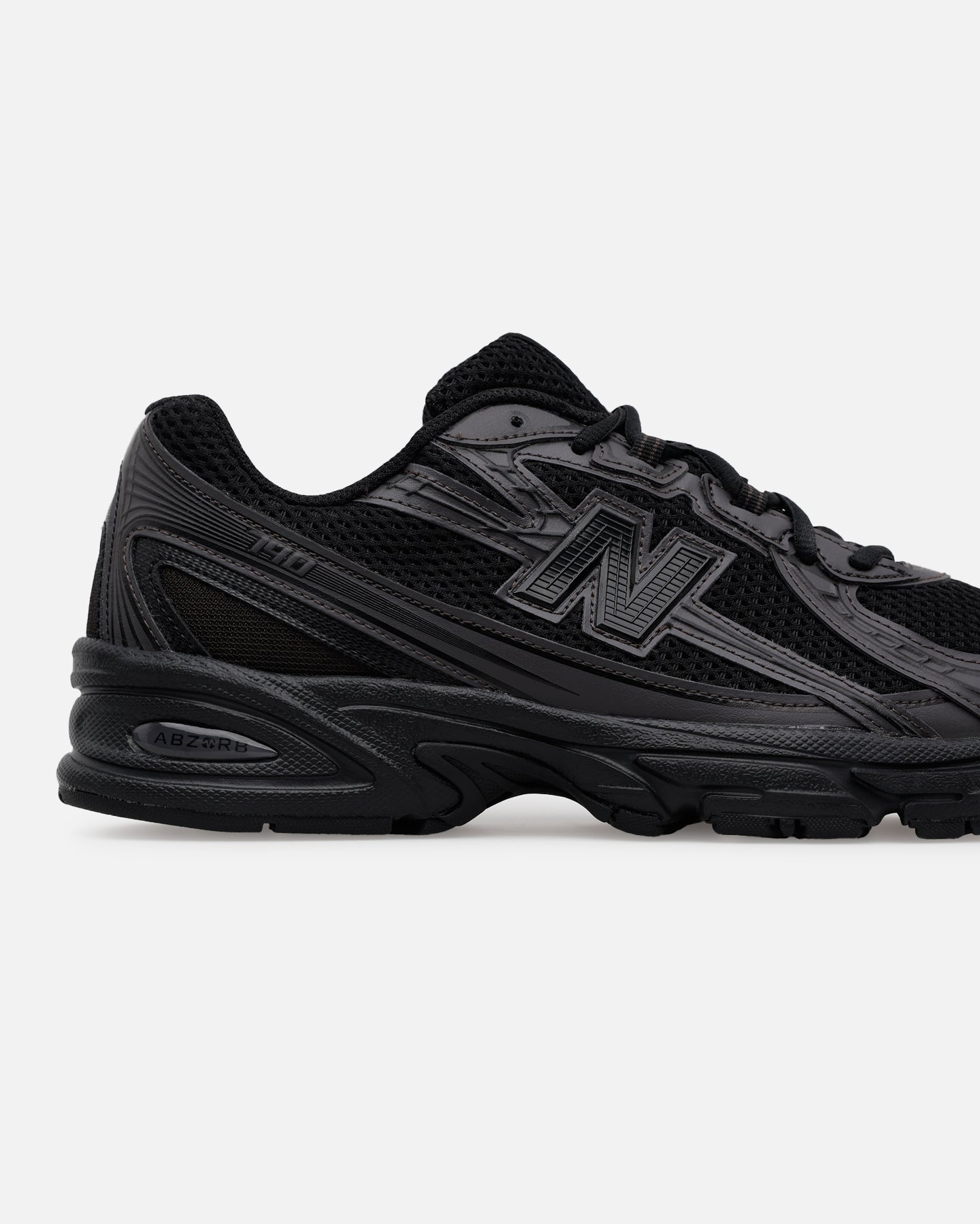 New Balance 740 Black/Black