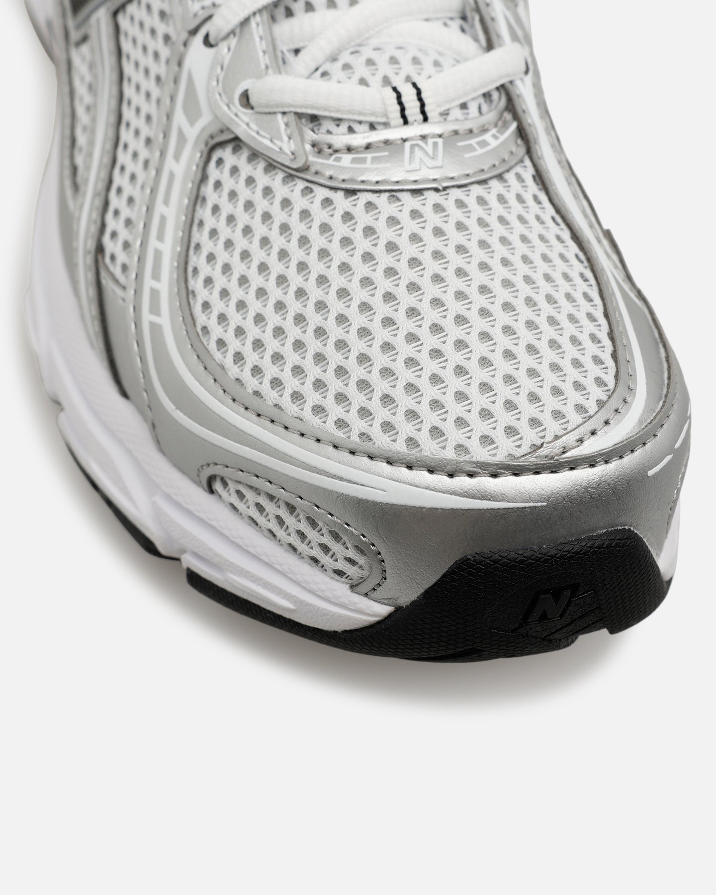 New Balance 740 Silver/Black